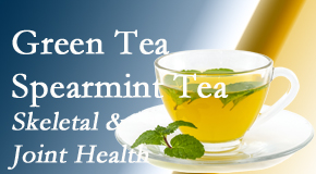 Aurora Chiropractic Center shares the benefits of green tea on skeletal health, a bonus for our Juneau chiropractic patients.